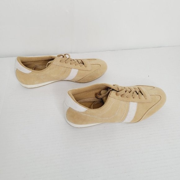 Steve Madden Casual Walking Shoes - Picture 5 of 6